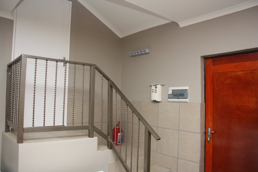 2 Bedroom Property for Sale in Langenhovenpark Free State